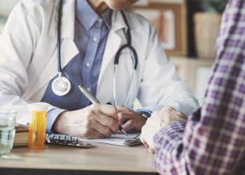 Ipertensione e scompenso: non cambiare terapia per timore del COVID-19